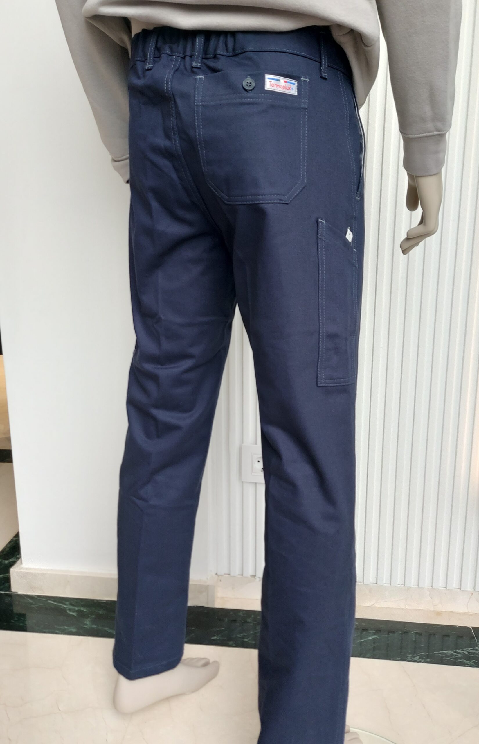 Pantalone do struka - Slika 3